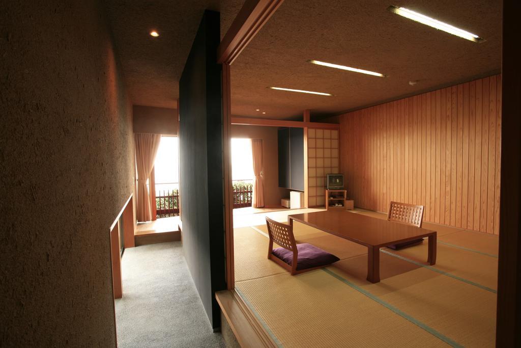 Umitsubaki Hayama Hotel Asaragi Exterior photo